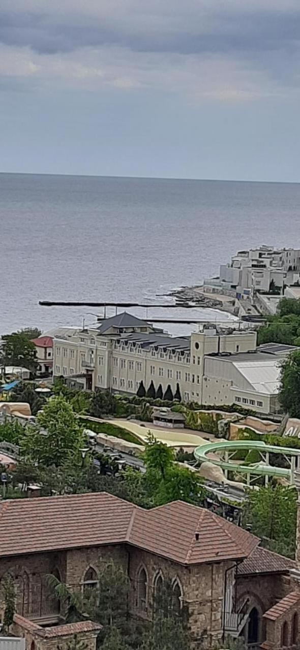 Студия-спальня с видом на море и Аркадию Одесса Экстерьер фото