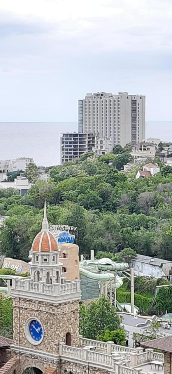 Студия-спальня с видом на море и Аркадию Одесса Экстерьер фото