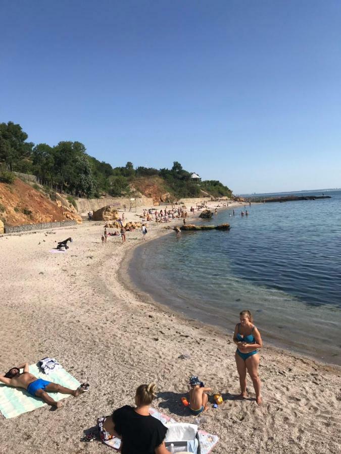 Студия-спальня с видом на море и Аркадию Одесса Экстерьер фото